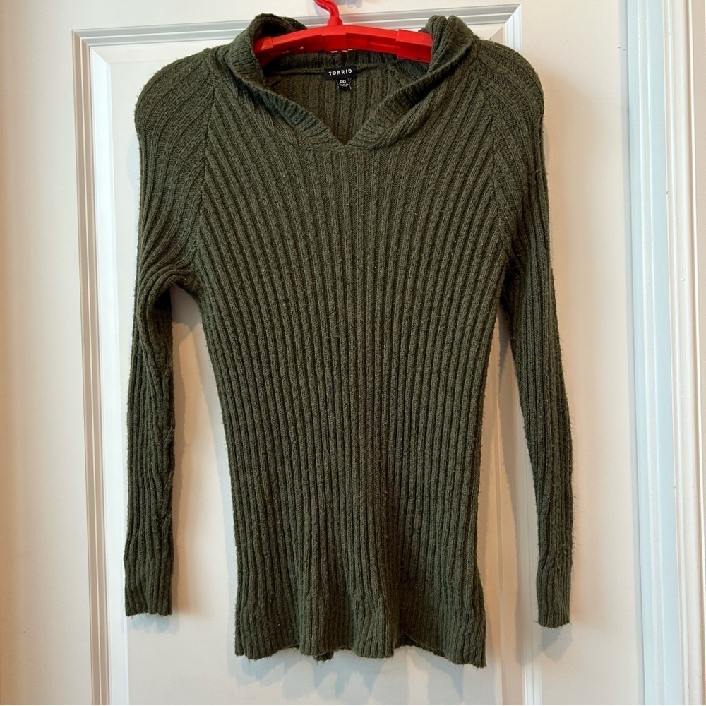 Torrid Green Sweater Hooded Sz 00 M Ribbed Casual Soft Comfy Stretchy